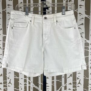 Levi’s Mid Rise Denim Shorts 6 White